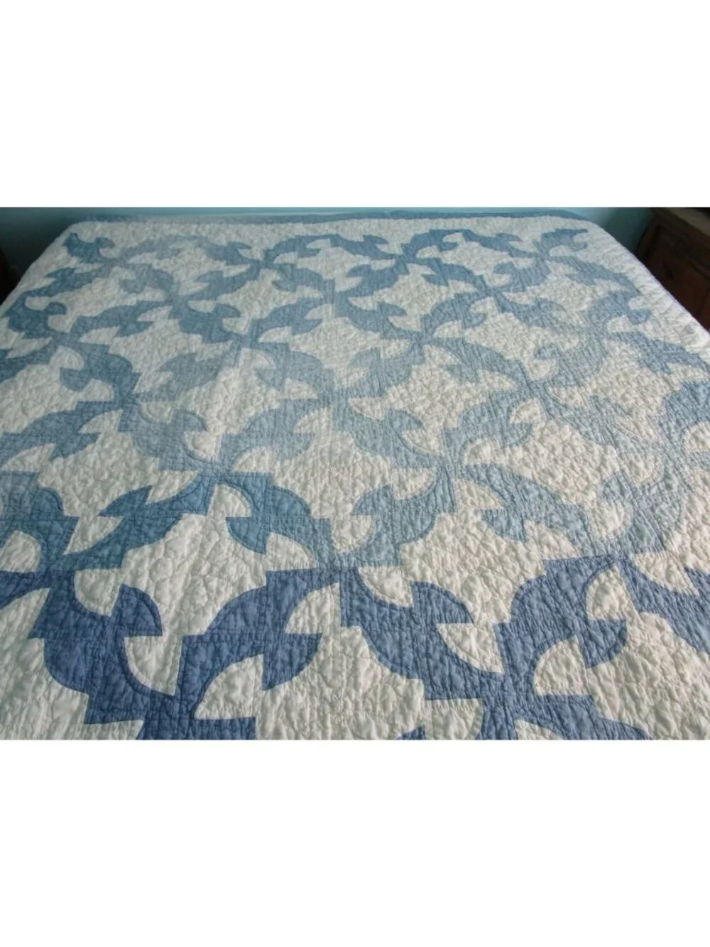 Drunkards Path Handmade Patchwork Quilt Blue White Faded Damaged Full Size